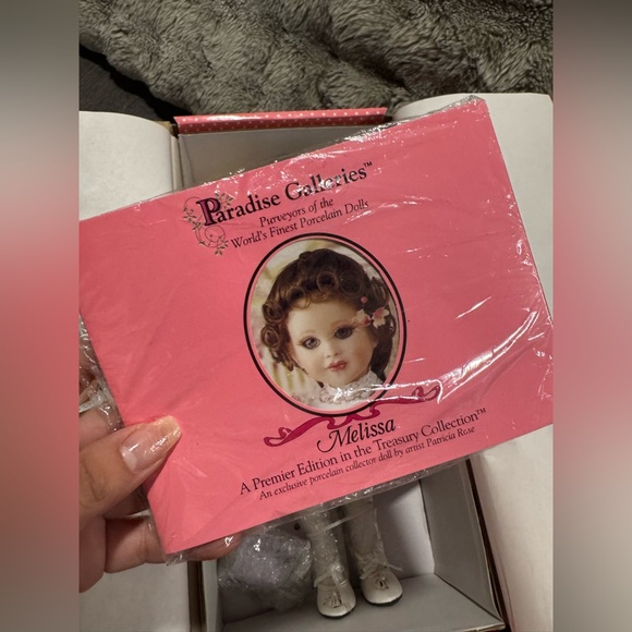 PARDISE GALLERIES Melissa Floral Porcelain Doll with Lace Dress - Picture 5 of 9